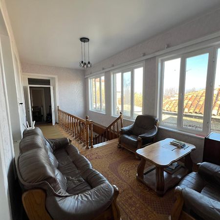 Guesthouse Lilia &Wine Celler 텔라비 외부 사진