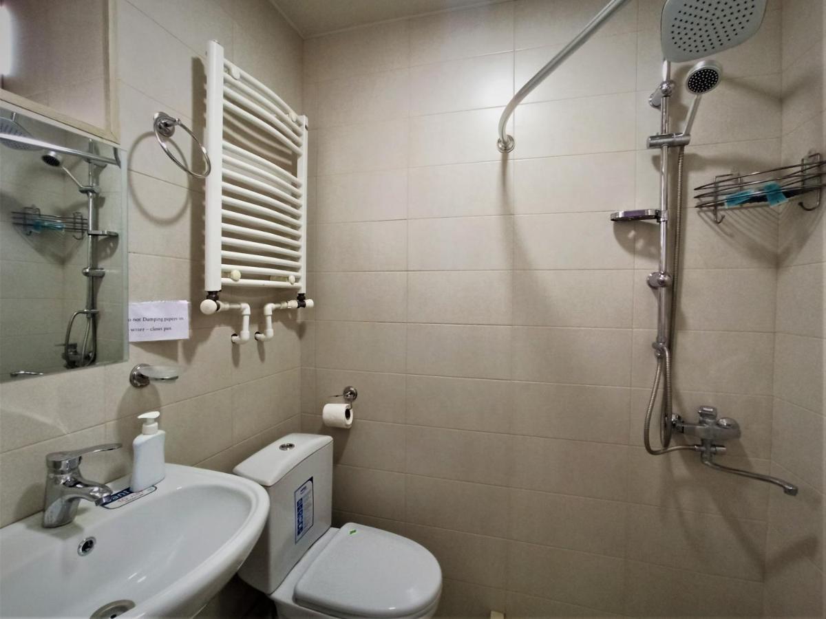 Guesthouse Lilia &Wine Celler 텔라비 외부 사진