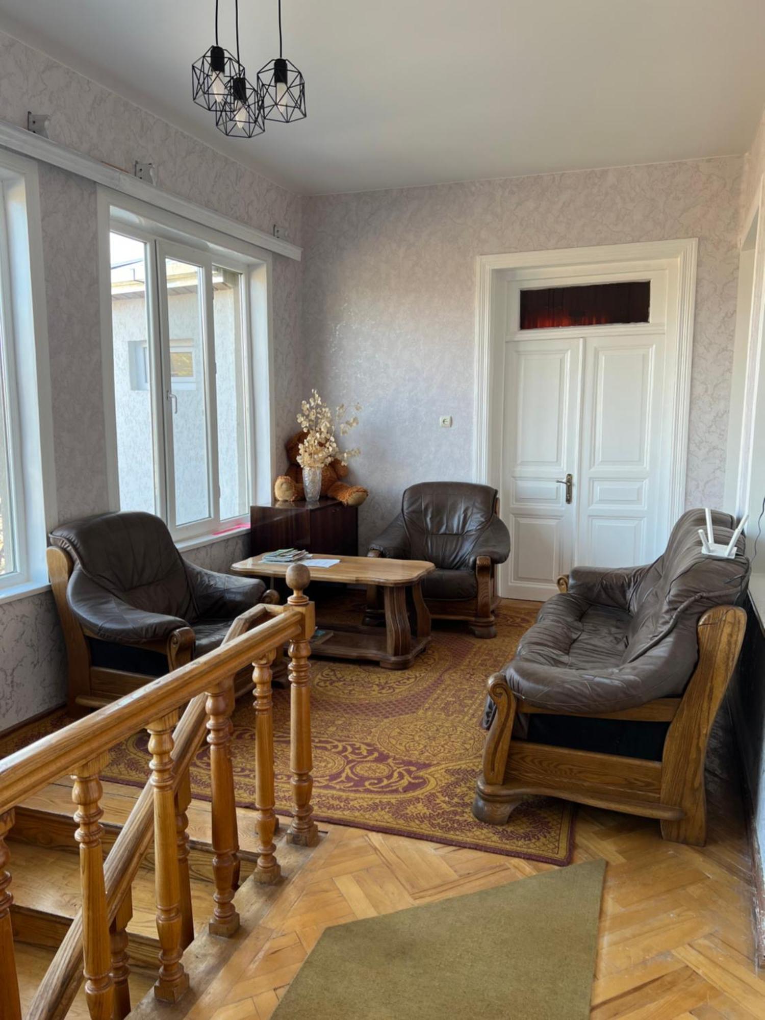 Guesthouse Lilia &Wine Celler 텔라비 외부 사진
